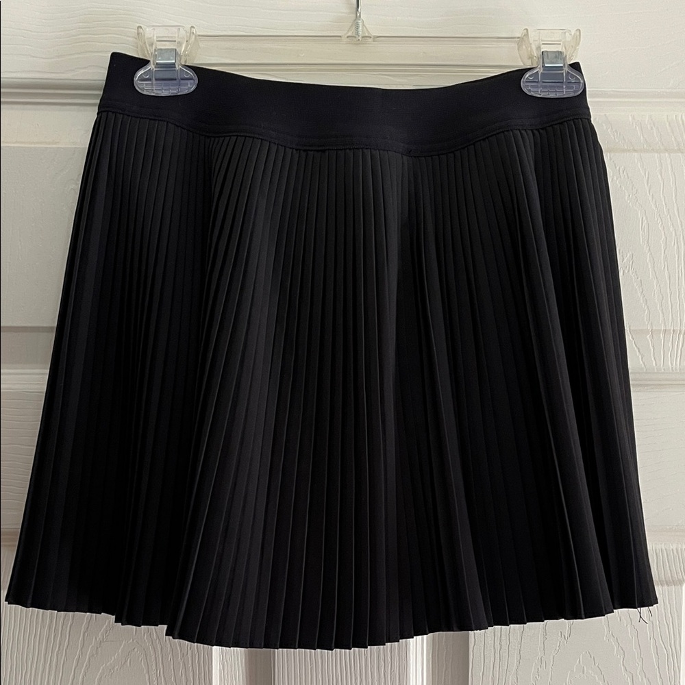 Old Navy Black Tennis Skort